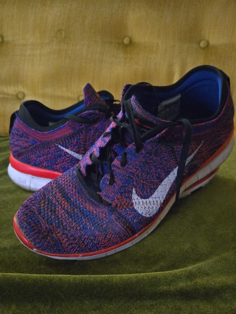 Nike Multicolor Flyknit Trainer - Red and Blue Womens 8.5 - Picture 2 of 4